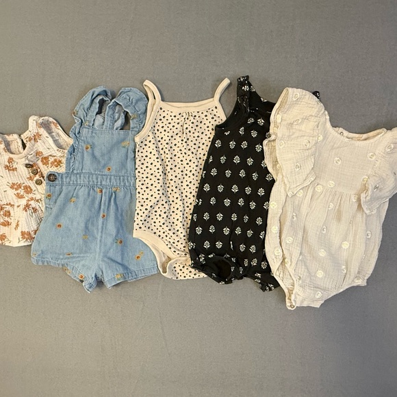 RZ by Rachel- Old Navy - Cat & Jack Other - 6-12 lot Cat & Jack White Baby Outfit
